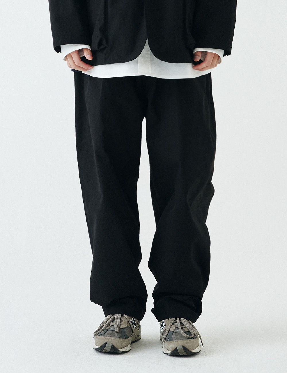 [ESFAI] S.A.T INVISIBLE TAPERED PANTS (BLACK)