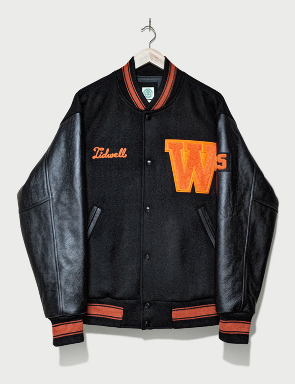 [DEUTERO] DW-Tigers FB Classic Varsity Jacket Black